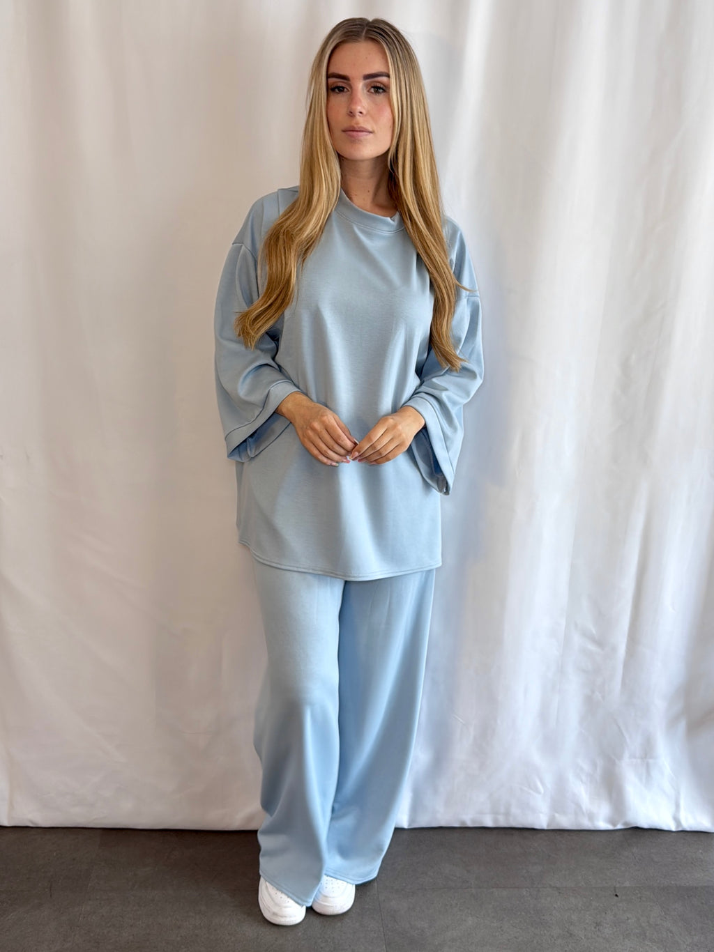 Megan Set Blue