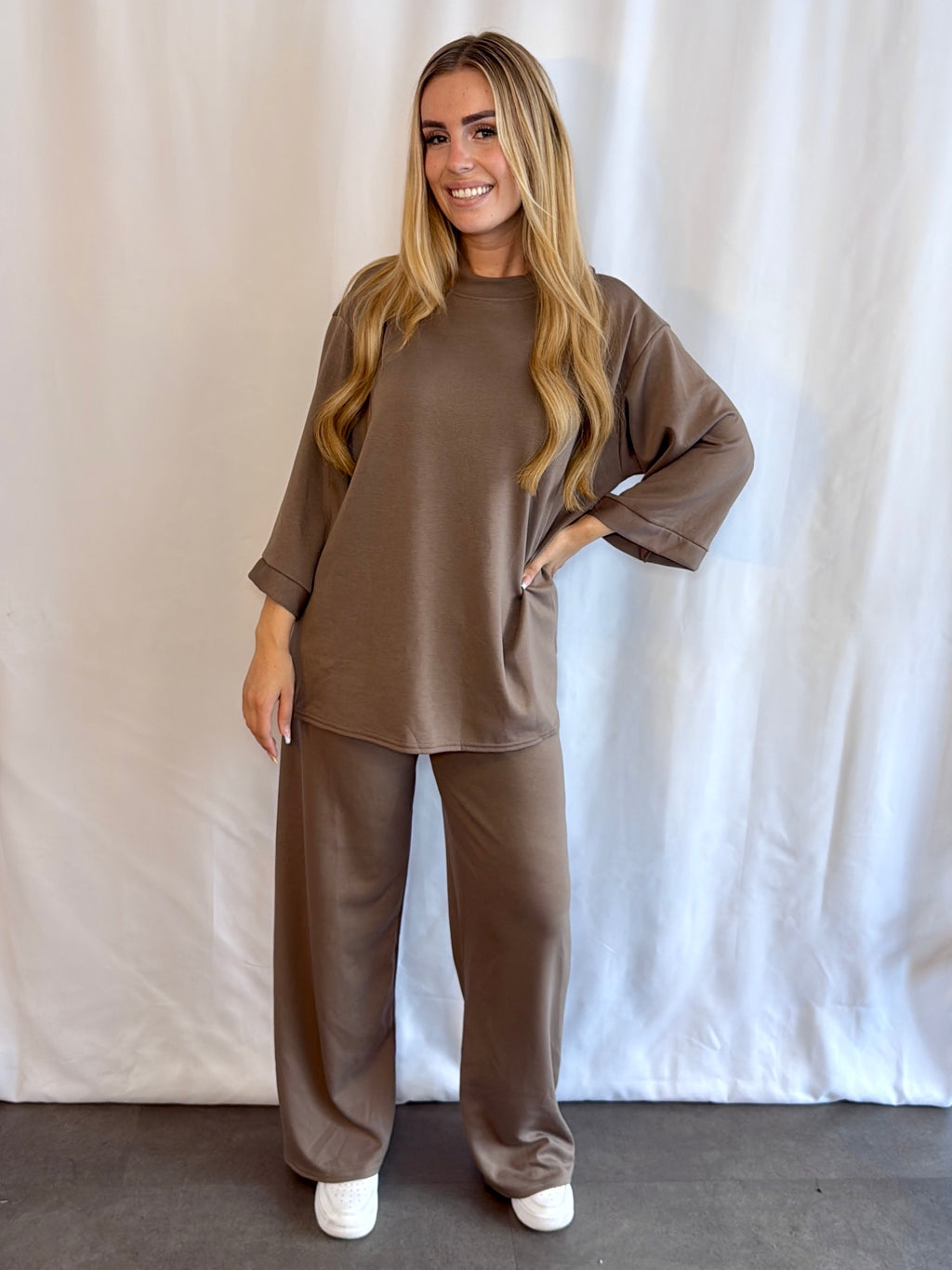 Megan Set Taupe