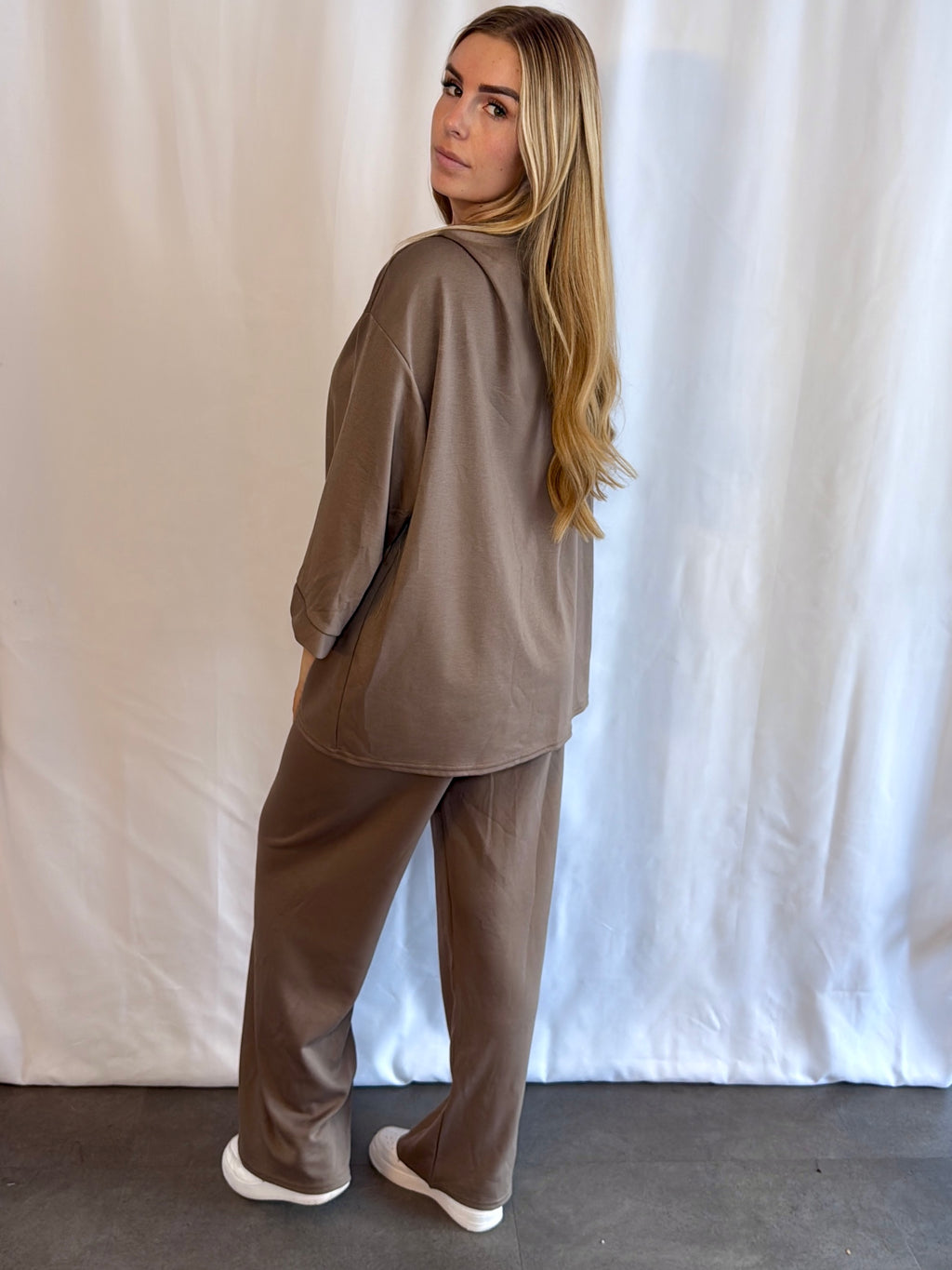 Megan Set Taupe